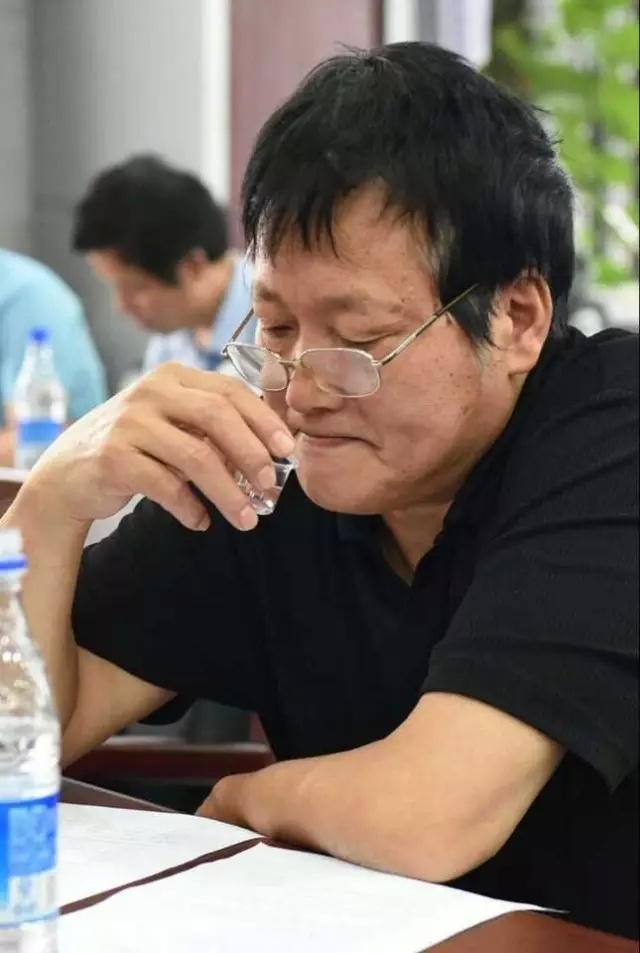 1517301790636015128.jpg 4.jpg