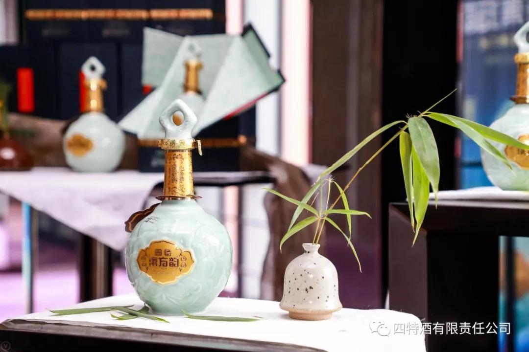 1529375912130025246.jpg 1.jpg