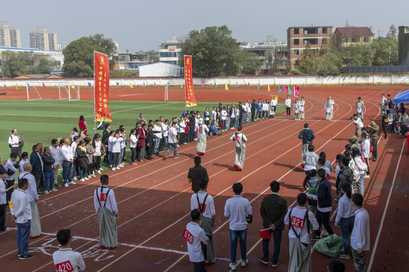 1572914190144008830.jpg q.jpg